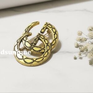 🔥🔥🆕Gold Gg lux gold brooch
